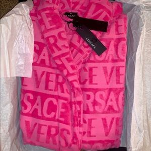 versace robe